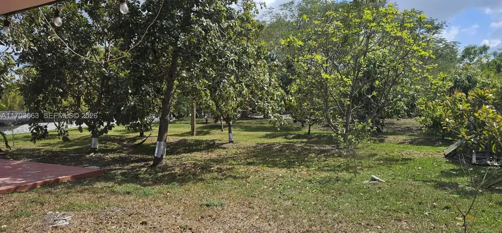 15700 SW 202nd Ave Miami, FL 33187