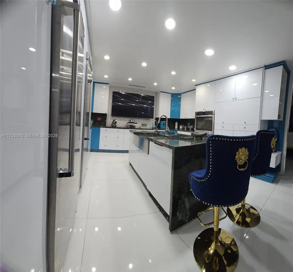 15700 SW 202nd Ave Miami, FL 33187