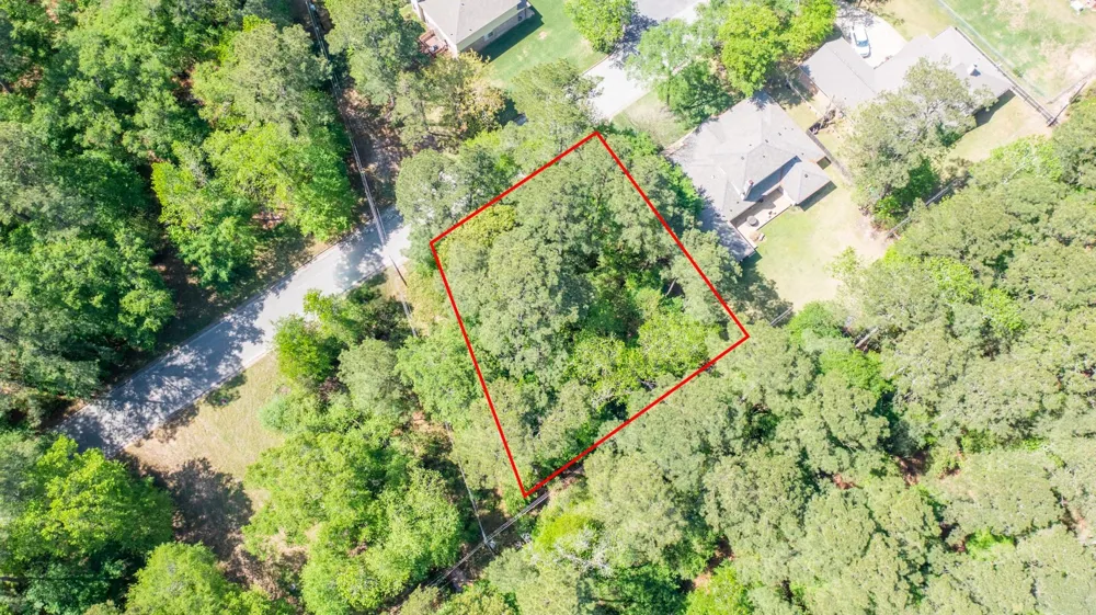 275 Broadmoor Drive Huntsville, TX 77340