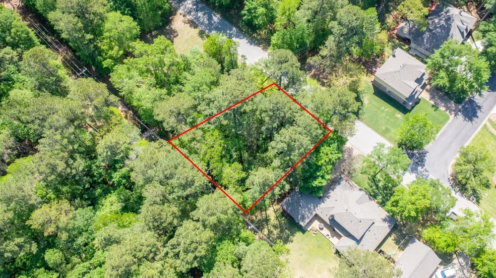 275 Broadmoor Drive Huntsville, TX 77340