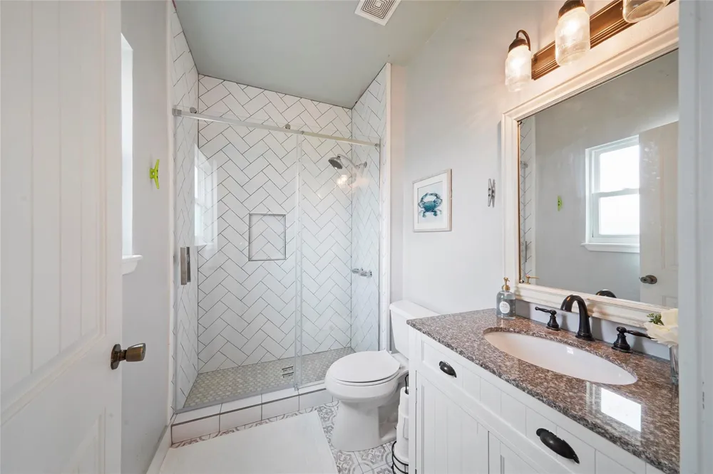 962 Driftwood Drive Crystal Beach, TX 77650