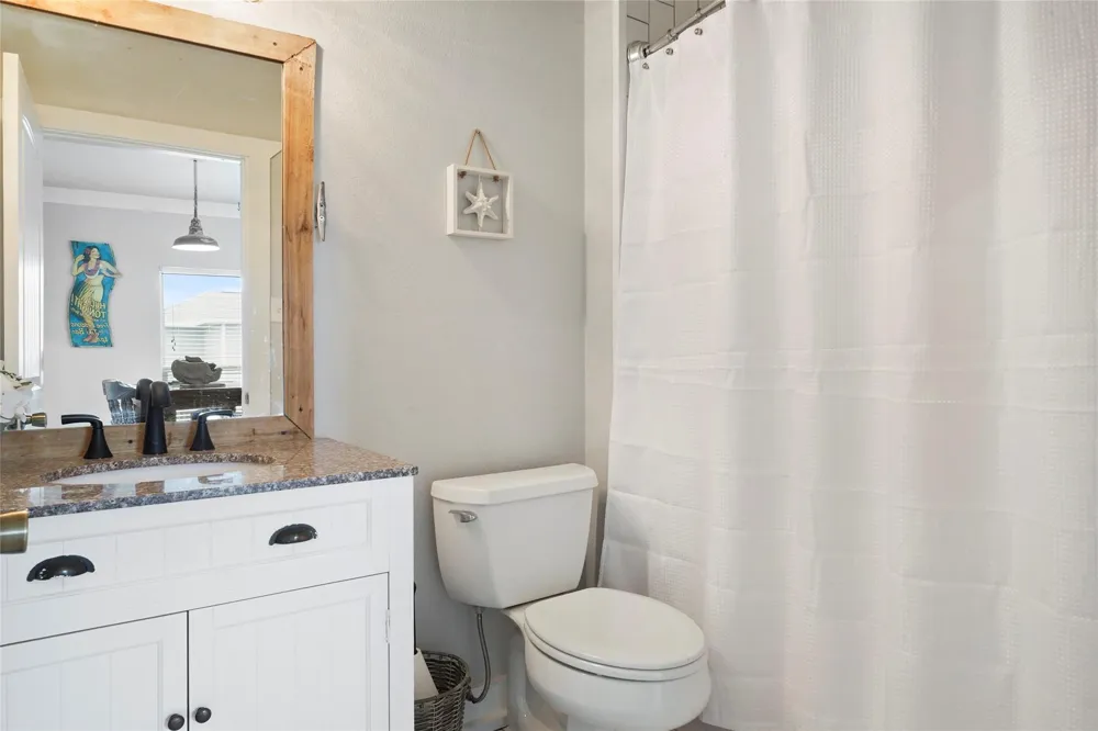 962 Driftwood Drive Crystal Beach, TX 77650