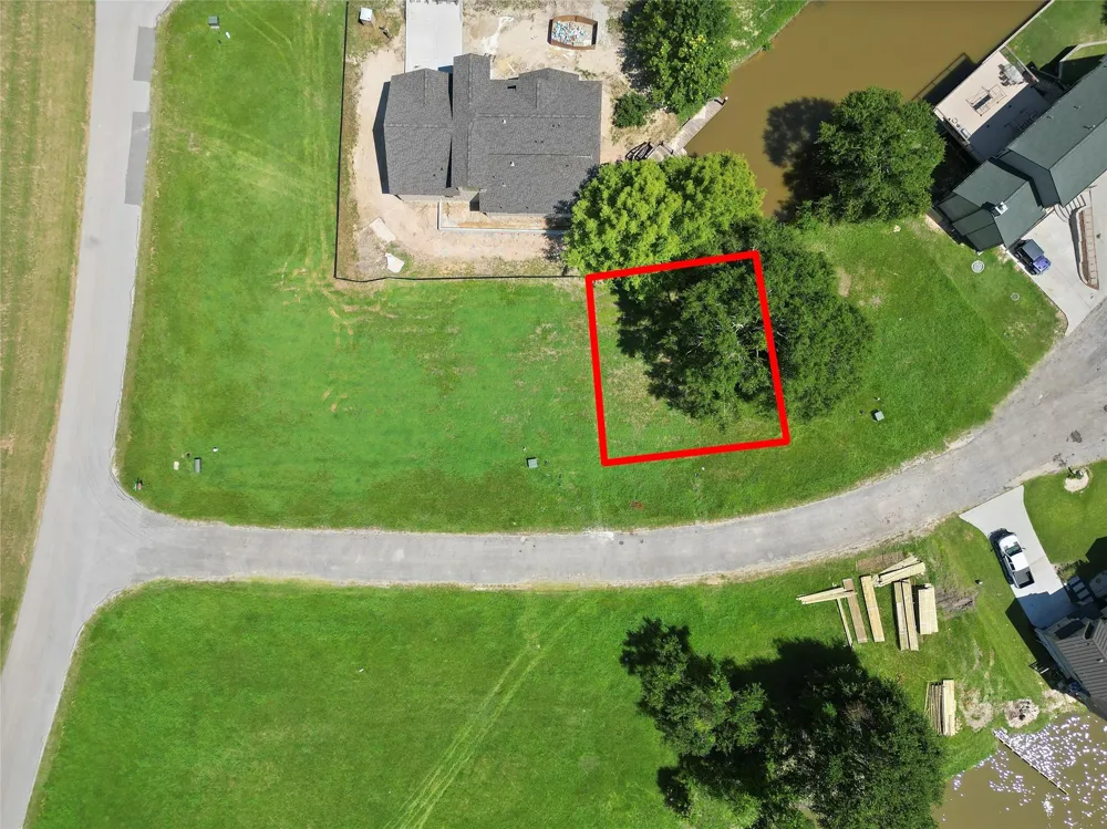 5 Wild Iris Court Huntsville, TX 77340