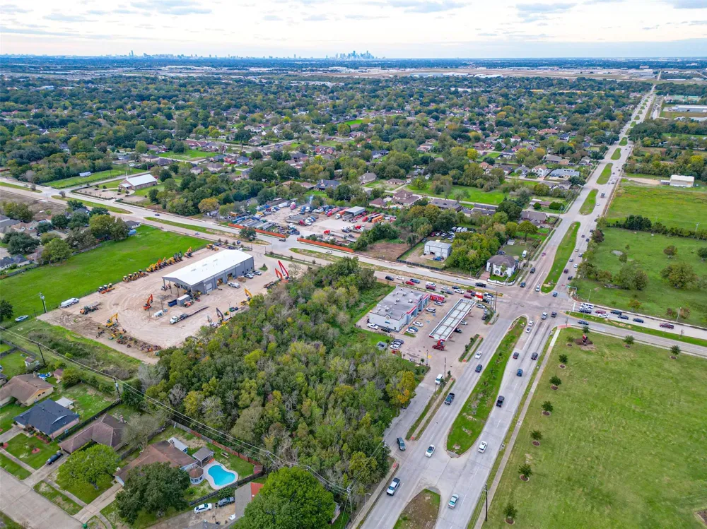 8420 Fuqua Street Houston, TX 77075