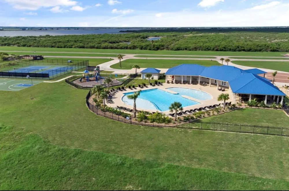 3037 Palacios Bay Drive Palacios, TX 77465