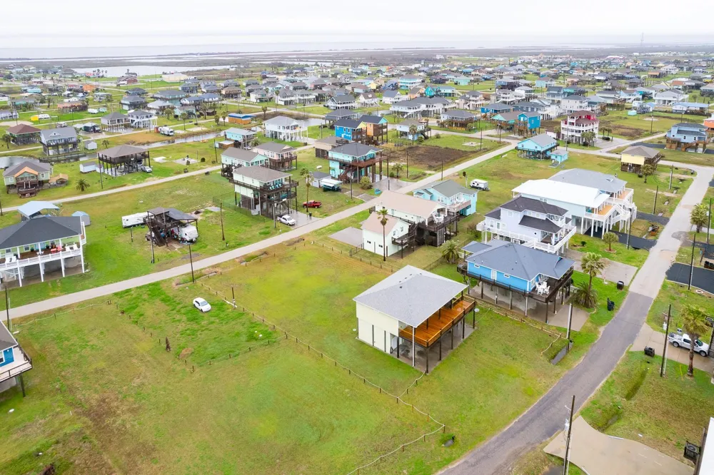 1 Ave H Crystal Beach, TX 77650