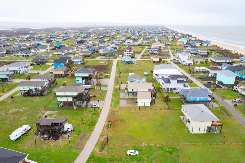 1 Ave H Crystal Beach, TX 77650