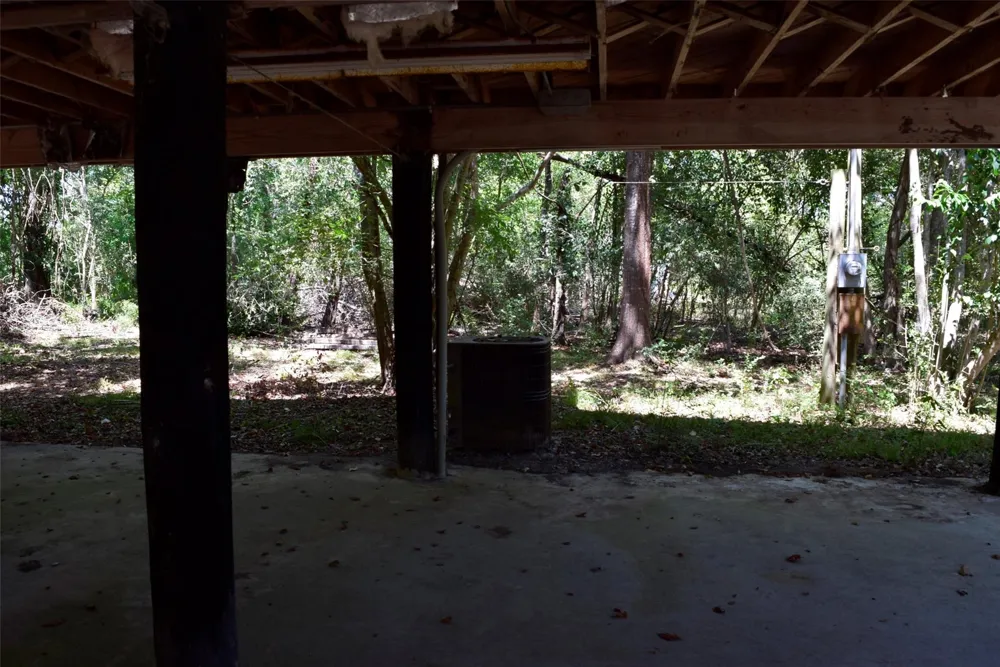732 River Road Goodrich, TX 77335