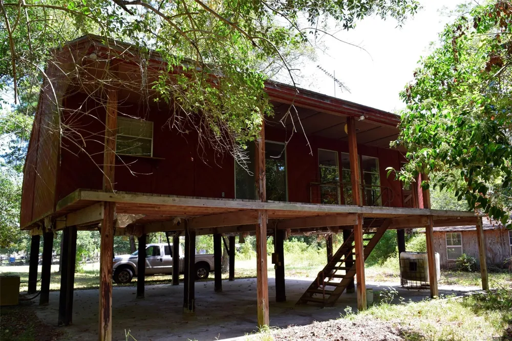 732 River Road Goodrich, TX 77335