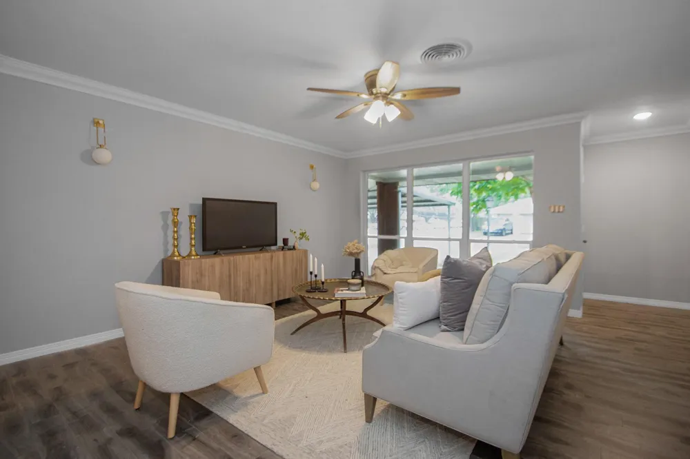 2002 Nottingham Street Pasadena, TX 77502
