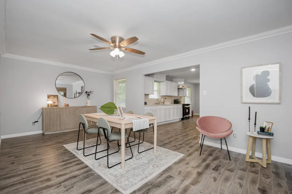 2002 Nottingham Street Pasadena, TX 77502