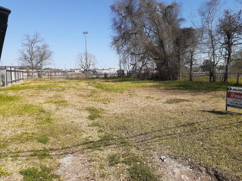 1112 Johnson Street Baytown, TX 77520