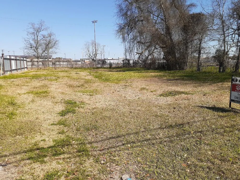 1112 Johnson Street Baytown, TX 77520