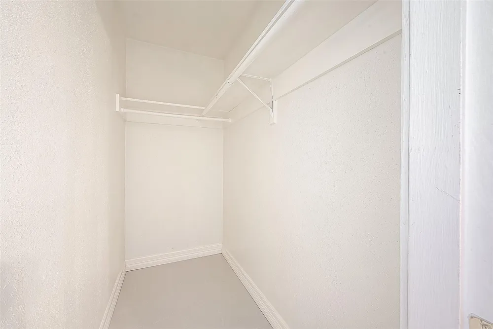 2121 Fountain View Drive #22 Houston, TX 77057
