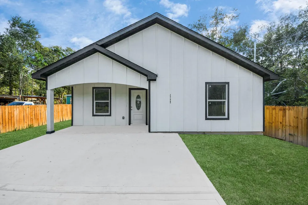 27090 Diamond C Road Splendora, TX 77372