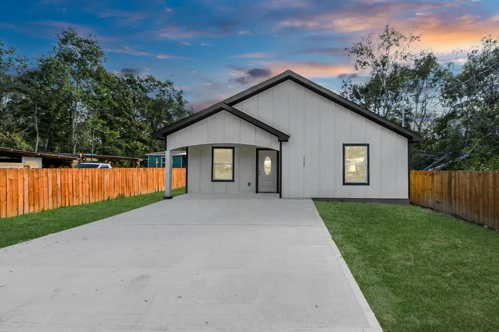27090 Diamond C Road Splendora, TX 77372
