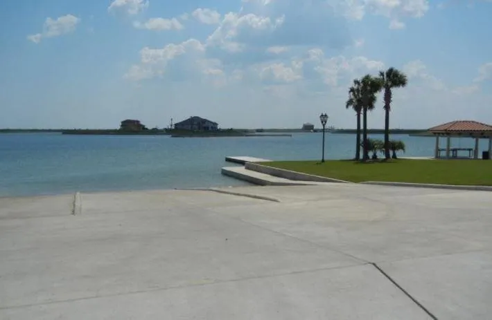 117 Tuscany Way Port O Connor, TX 77982