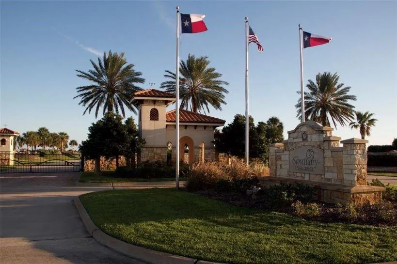 117 Tuscany Way Port O Connor, TX 77982
