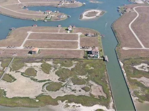 117 Tuscany Way Port O Connor, TX 77982
