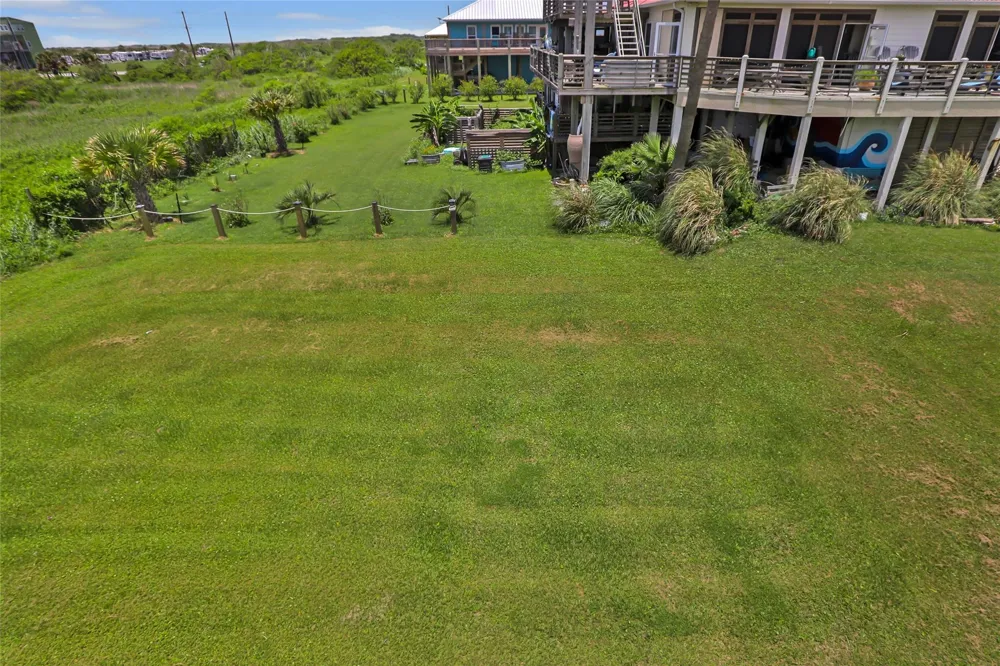 761 Bolivar Dunes Boulevard Gilchrist, TX 77617