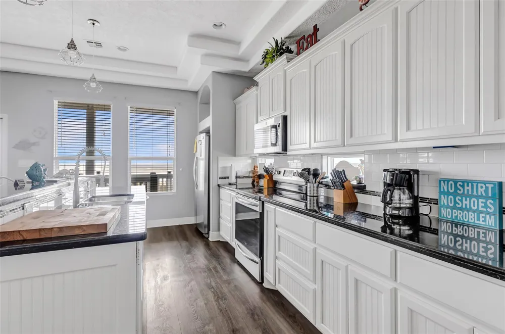 761 Bolivar Dunes Boulevard Gilchrist, TX 77617