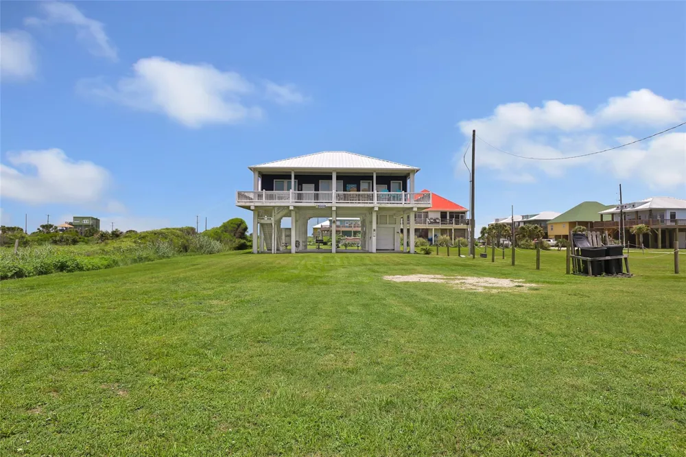 761 Bolivar Dunes Boulevard Gilchrist, TX 77617