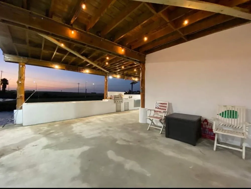3391 Hwy 6 Drive Hitchcock, TX 77563