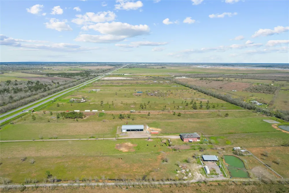 6301 Highway 90 Dayton, TX 77535