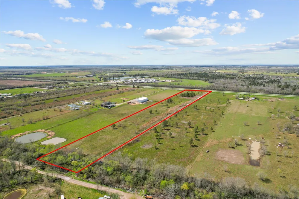 6301 Highway 90 Dayton, TX 77535