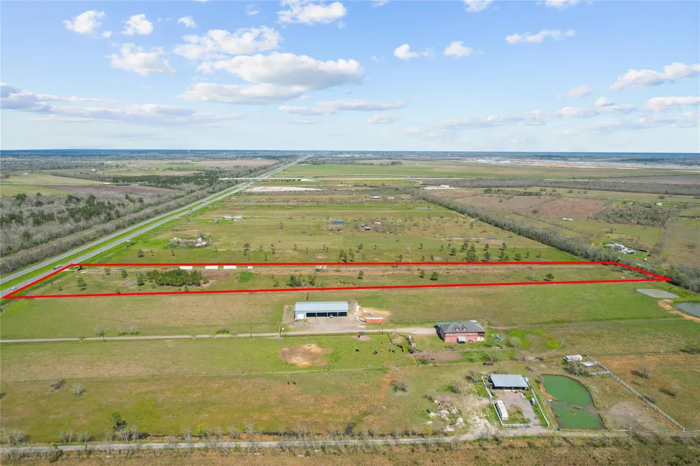 6301 Highway 90 Dayton, TX 77535