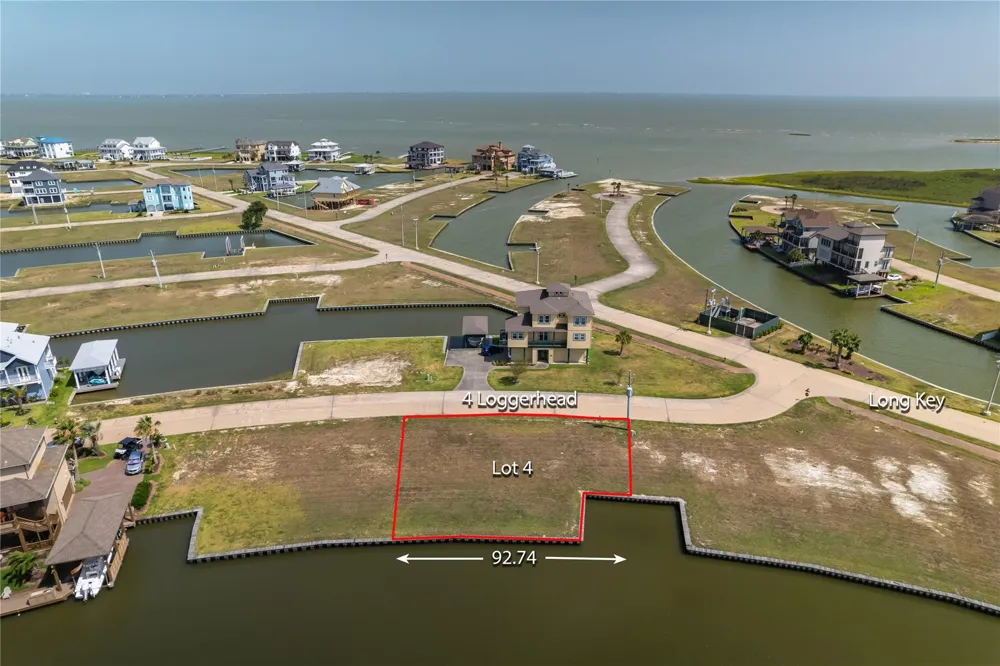 4 Loggerhead Hitchcock, TX 77563