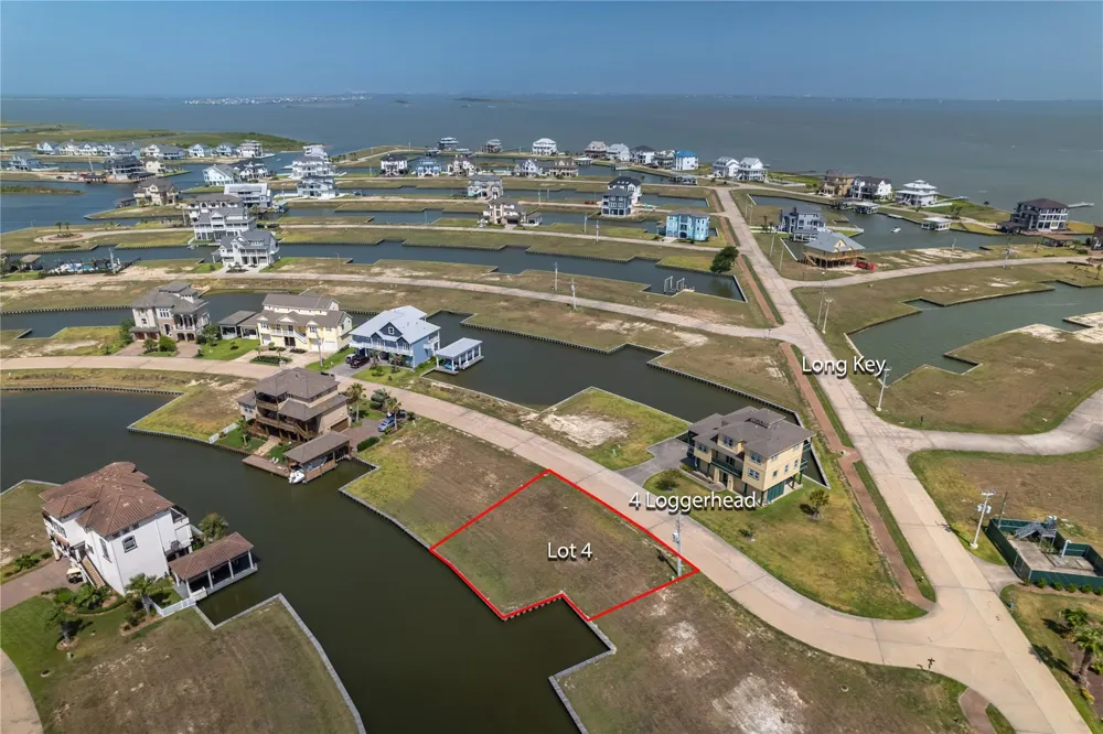 4 Loggerhead Hitchcock, TX 77563