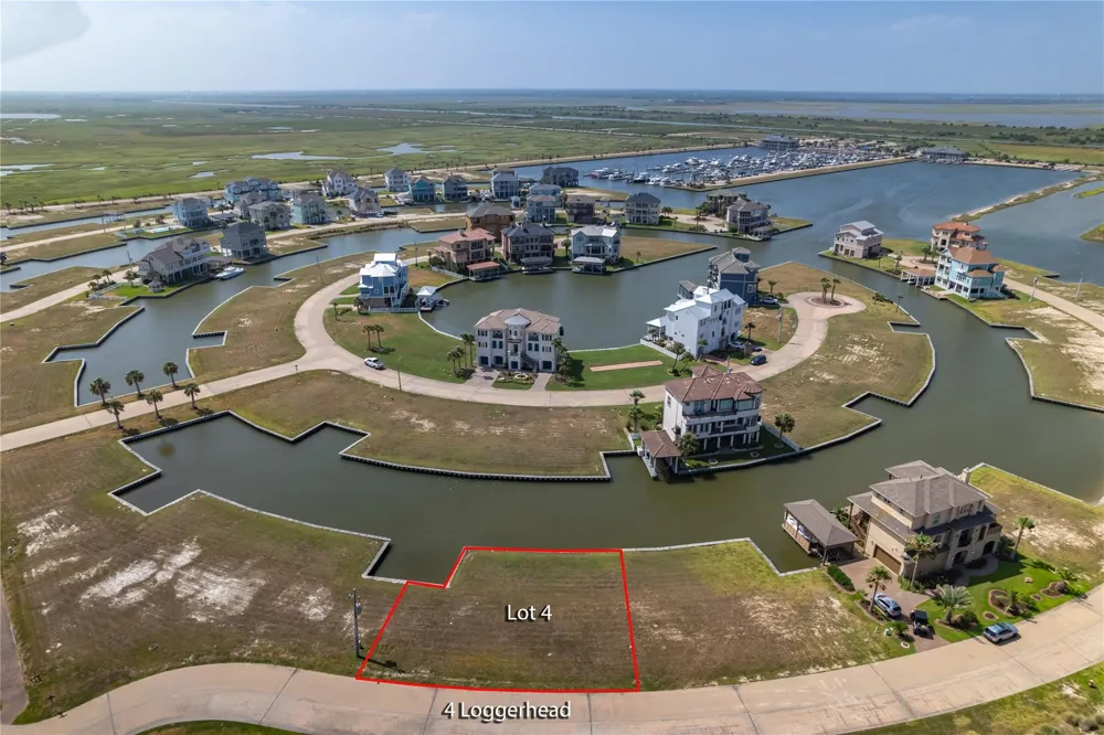 4 Loggerhead Hitchcock, TX 77563