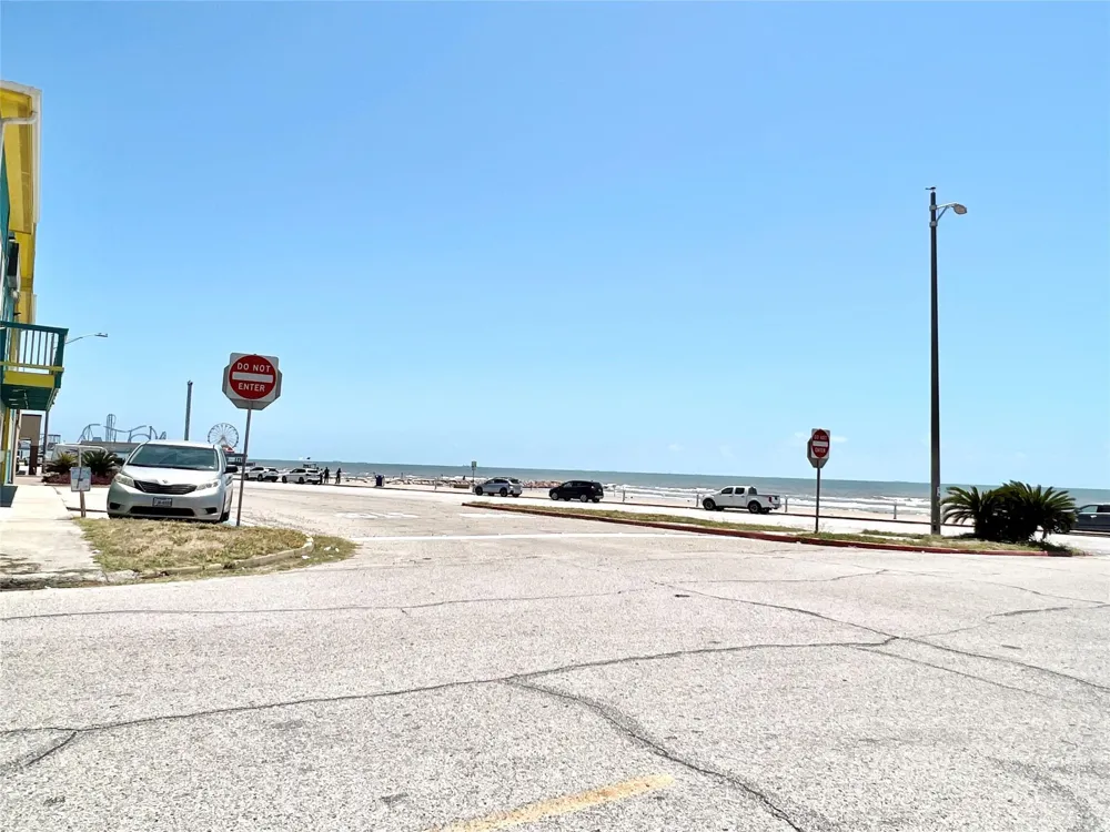 3102 Avenue R Galveston, TX 77550