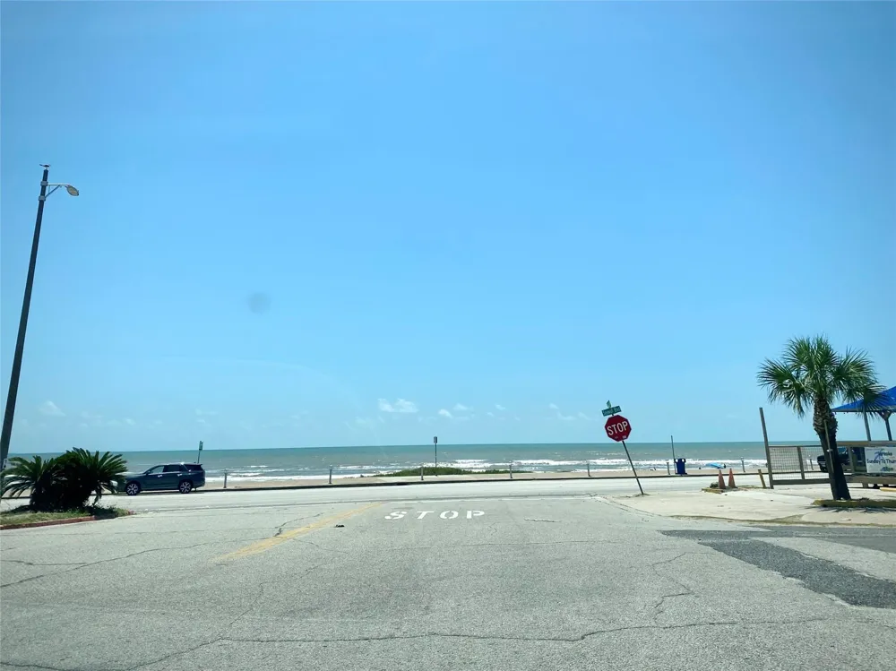 3102 Avenue R Galveston, TX 77550