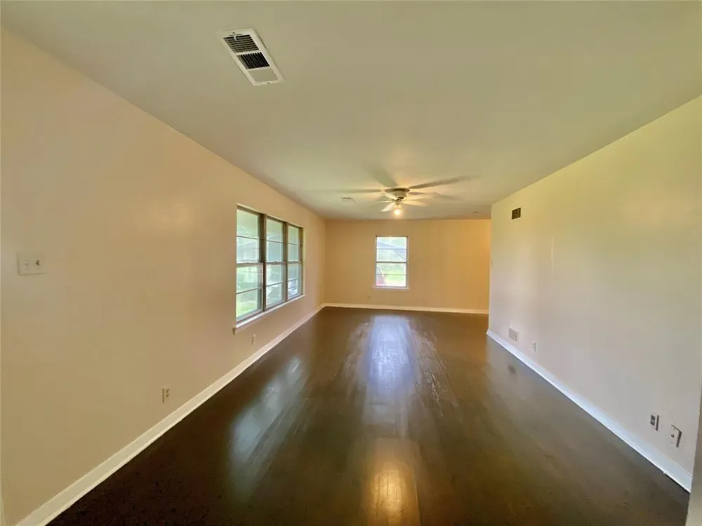 6716 Sjolander Road Baytown, TX 77521