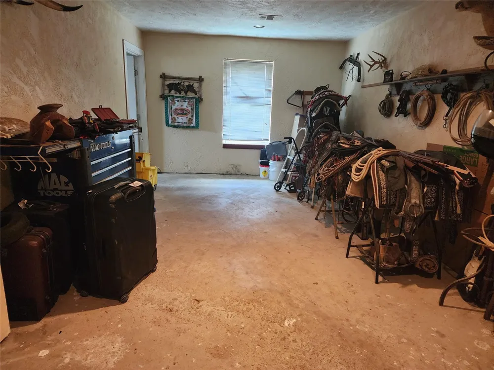 6815 Beard Road Needville, TX 77461