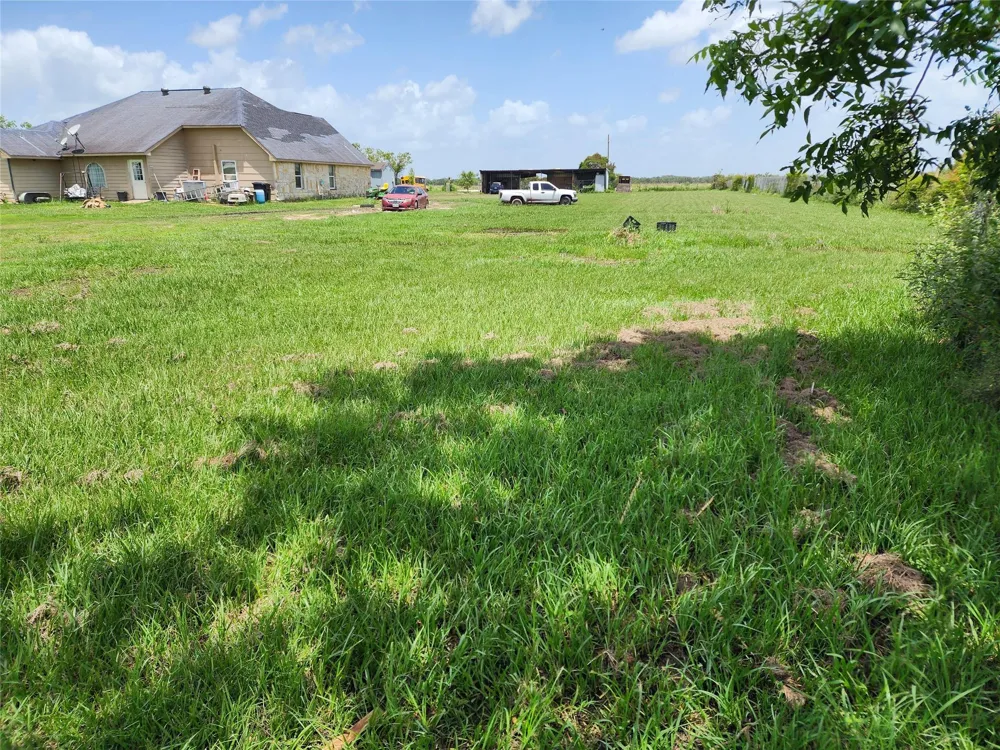 6815 Beard Road Needville, TX 77461