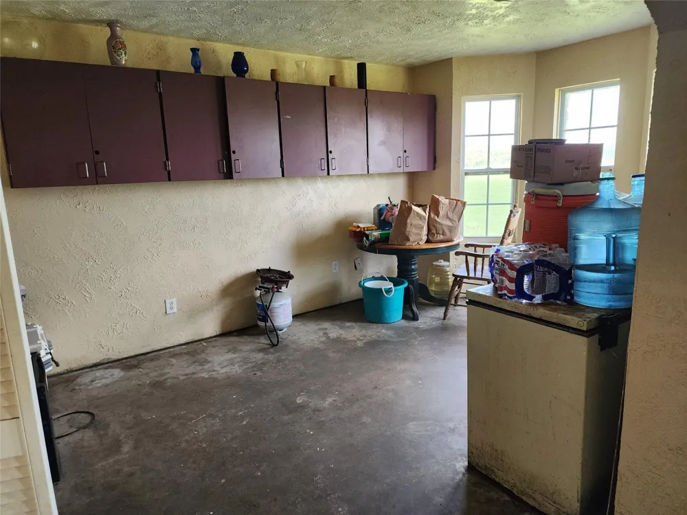 6815 Beard Road Needville, TX 77461