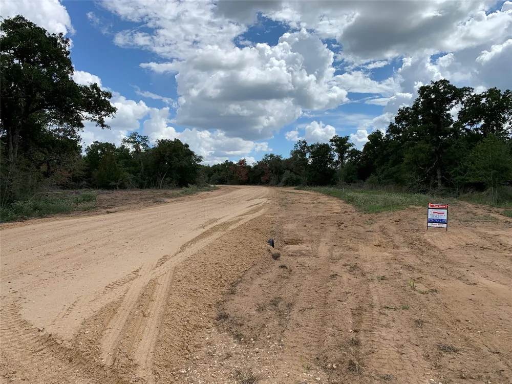 Private Road 1581 Hallettsville, TX 77964