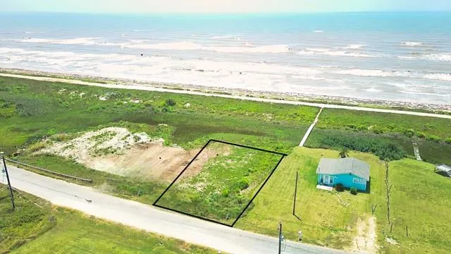 2160 Cr 230 Sargent, TX 77414