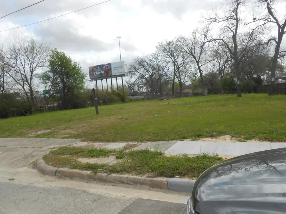 5210 Wayne Street Houston, TX 77026