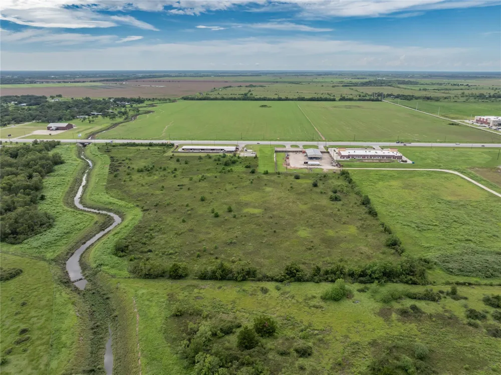 35 - Bucks Bayou Bay City, TX 77414