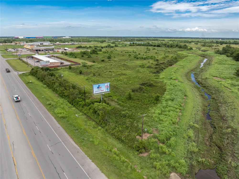 35 - Bucks Bayou Bay City, TX 77414