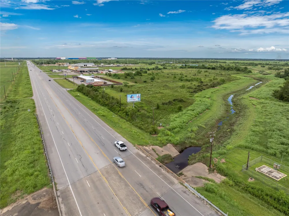 35 - Bucks Bayou Bay City, TX 77414