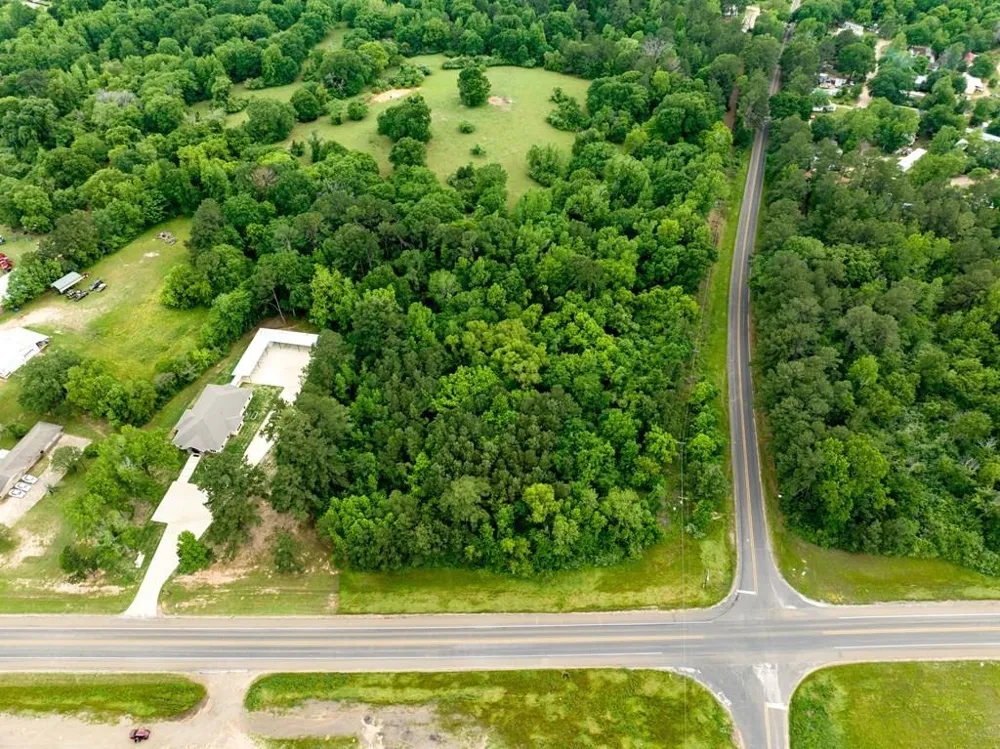 1012 NE Loop 304 Crockett, TX 75835