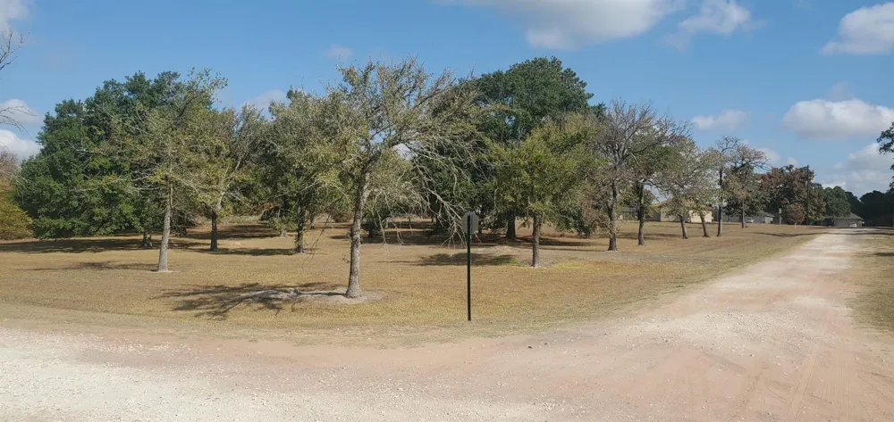 25 North Council Drive Hempstead, TX 77445