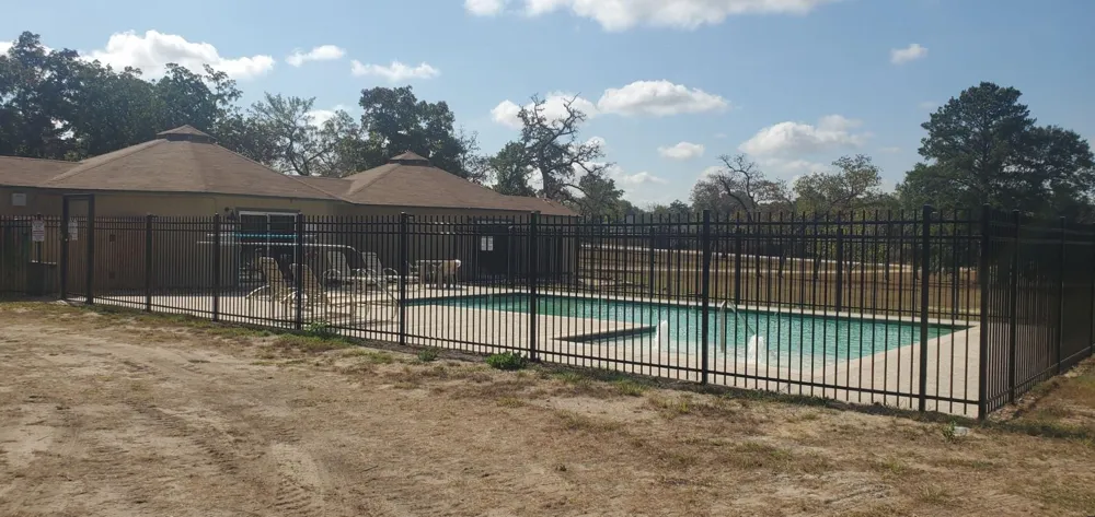 25 North Council Drive Hempstead, TX 77445