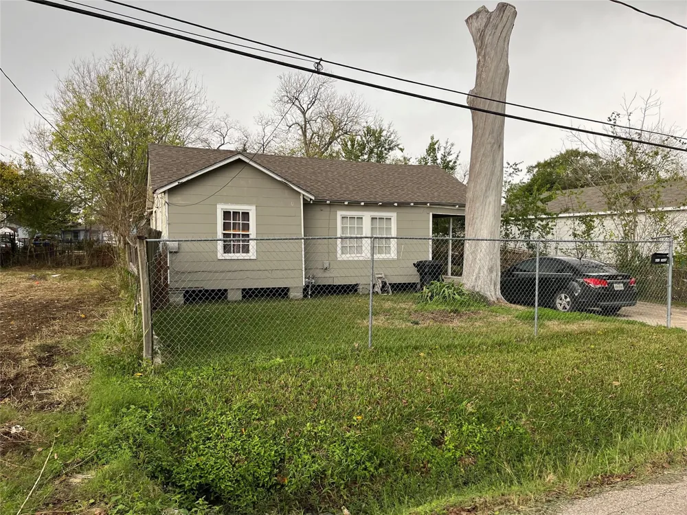 4043 Europa Street Houston, TX 77022