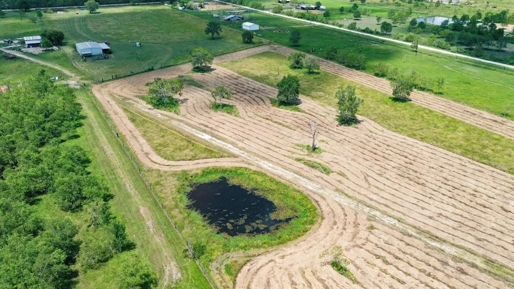 2828 County Road 615 Dayton, TX 77535